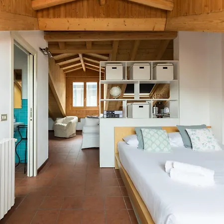 Mortara Navigli Apartment
