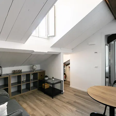 Mortara Navigli Apartment
